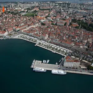 Kavado Split